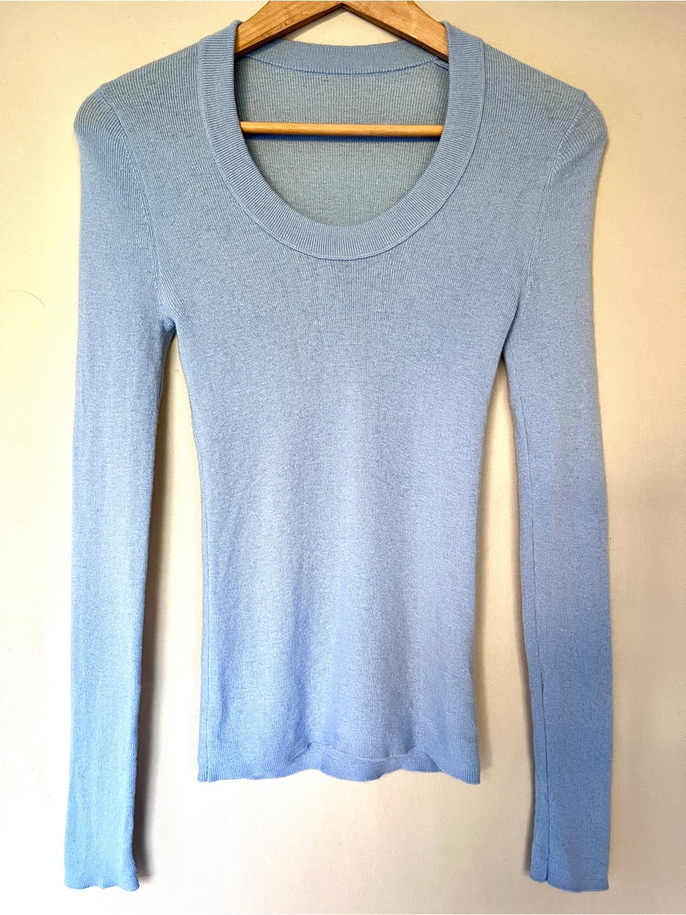 100% Wool Scoop Neck Ribbed Sweater Light Blue Long Sleeve Size S